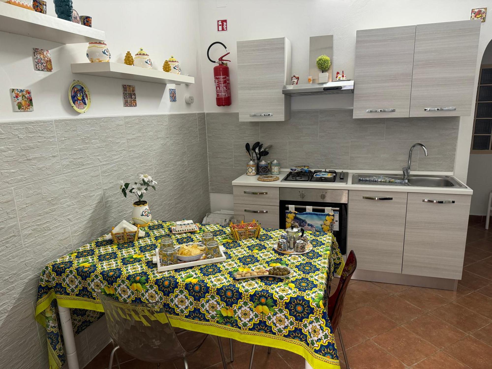 Ninni Mondello House Bagian luar foto